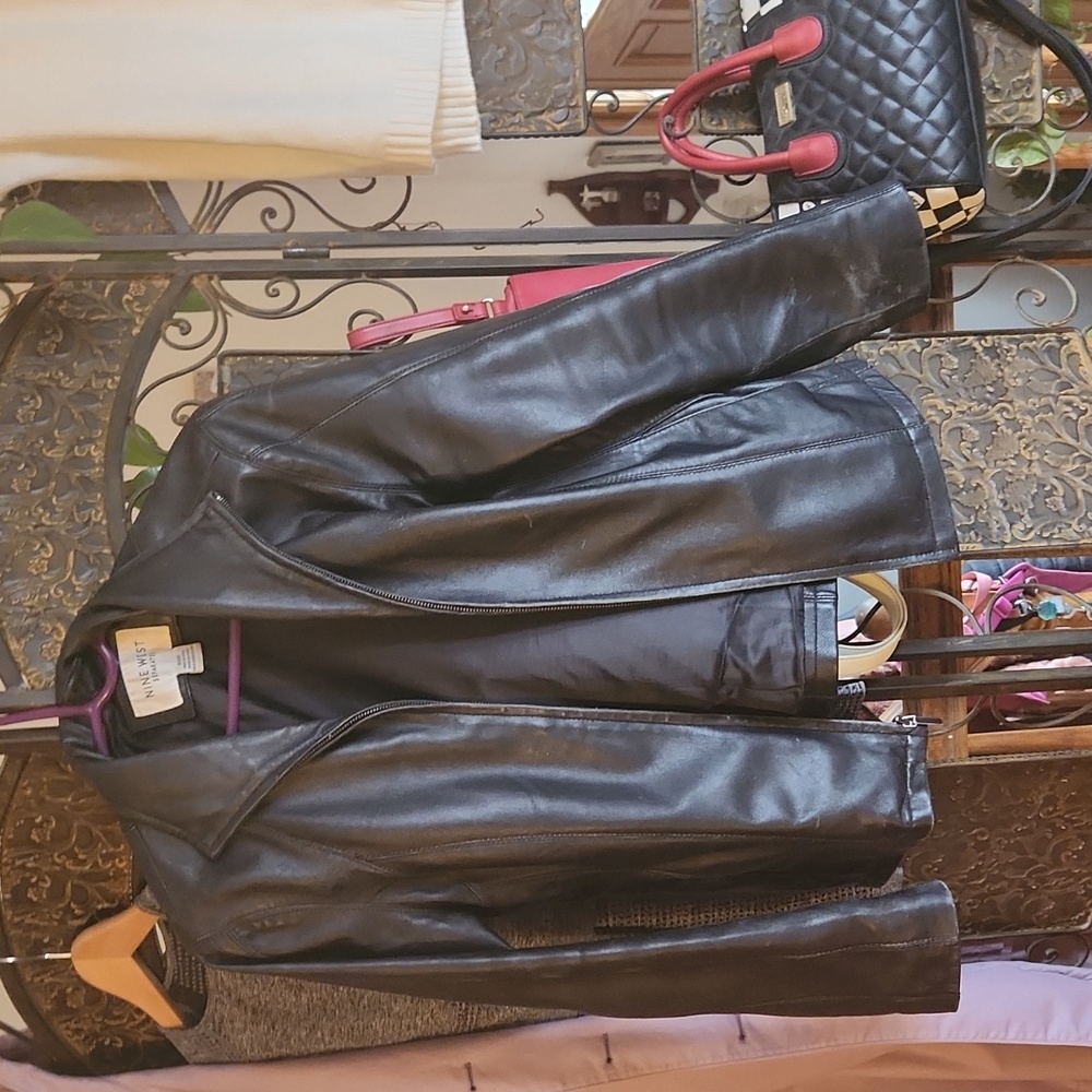 LADIES BLACK GENUINE LEATHER JACKET